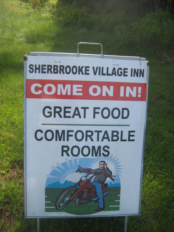 Sherbrooke Village Inn Eksteriør billede